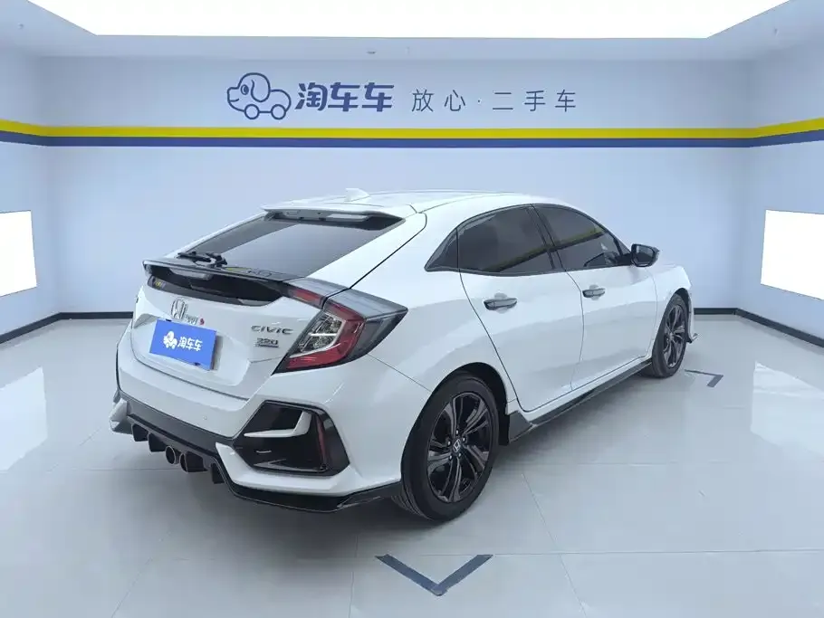 Honda Civic — фото 10
