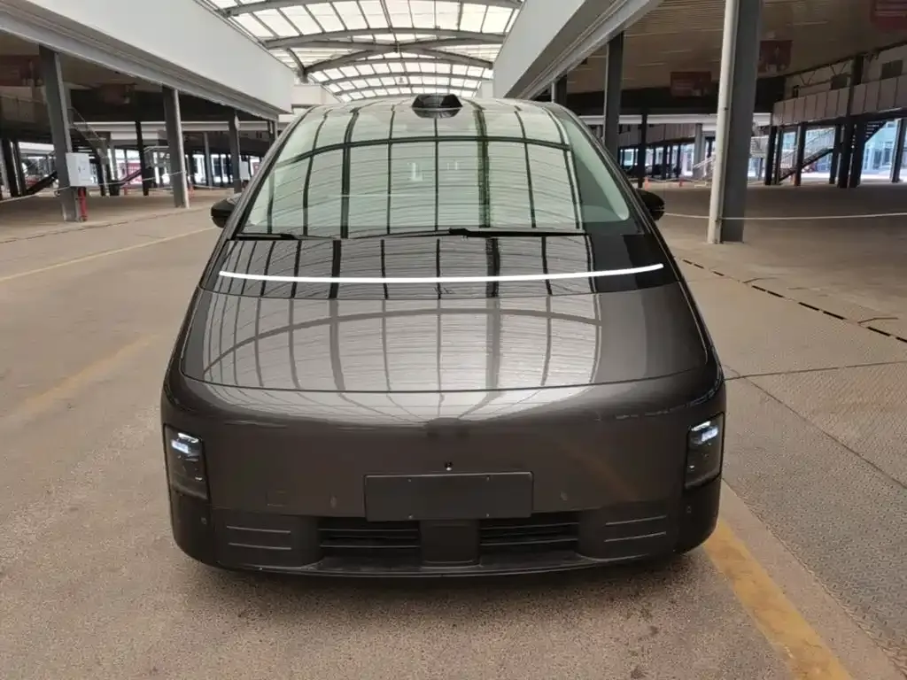 Li Auto MEGA — фото 7