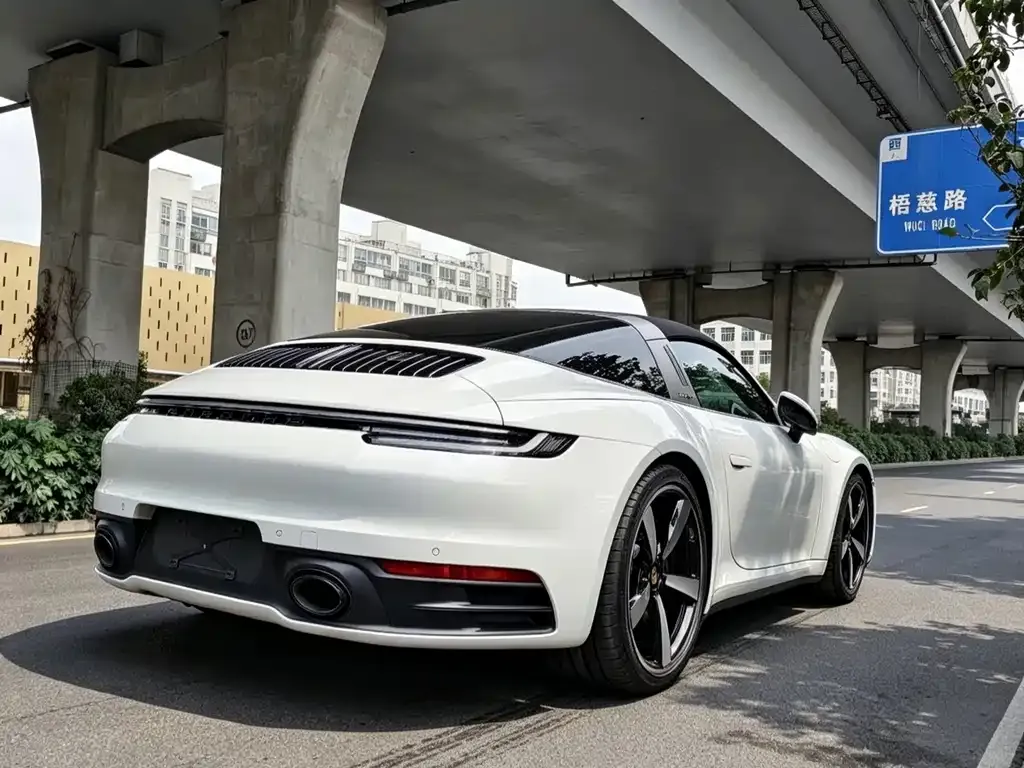 Porsche 911 — фото 6