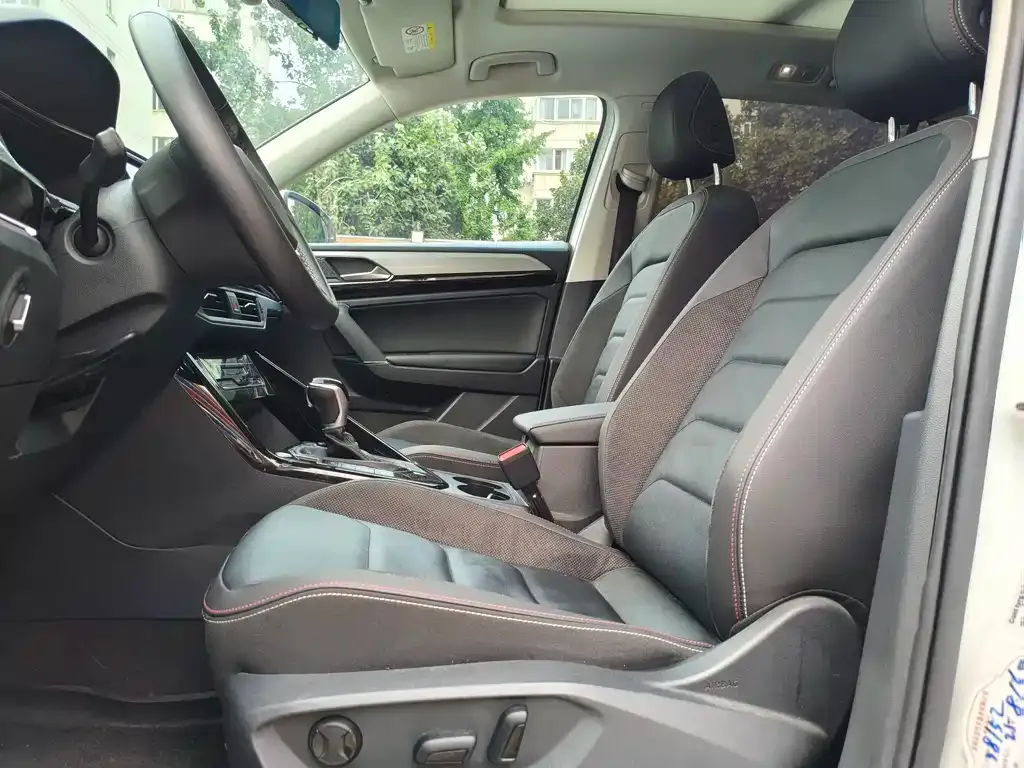 Volkswagen Tayron 2022 из CN, фото 3