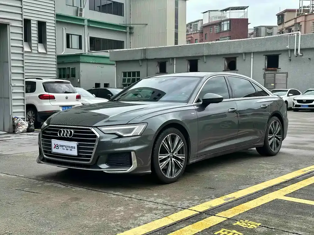 Audi A6L — фото 1