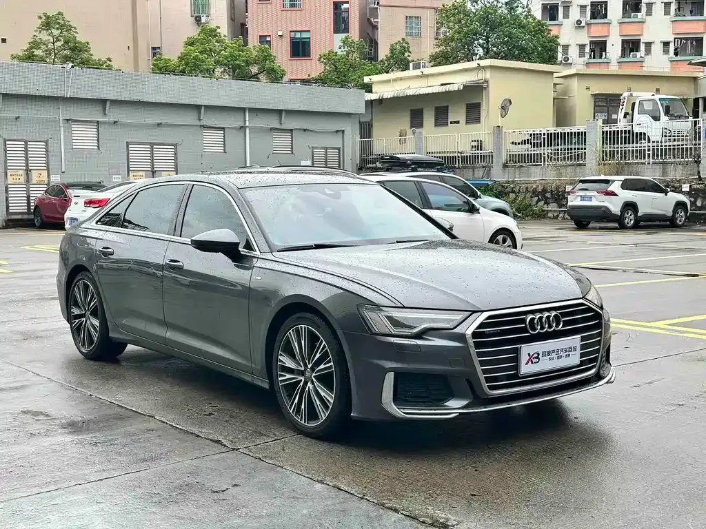 Audi A6L — фото 10