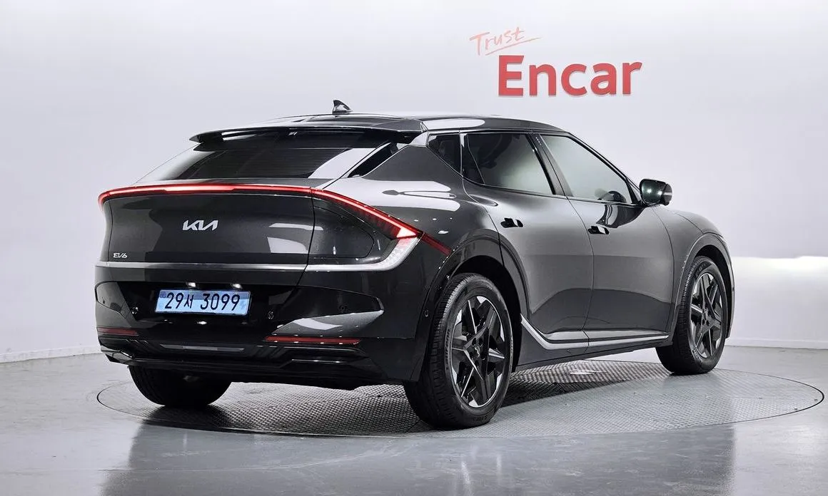 Kia EV6 — фото 7