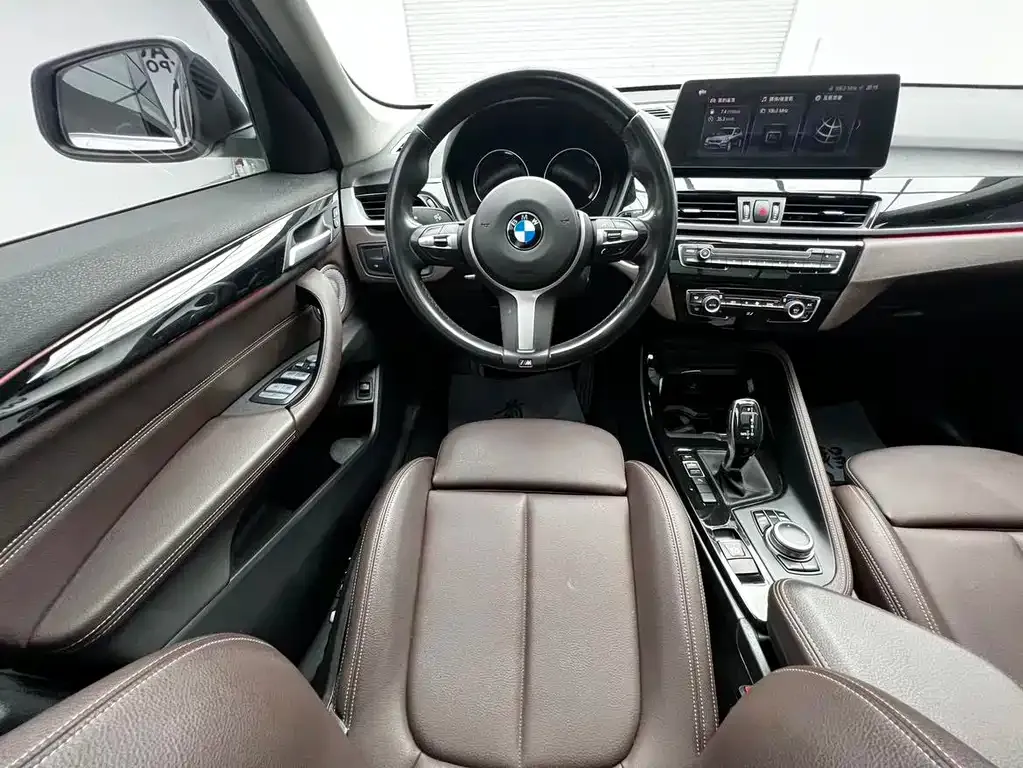 BMW X1 — фото 9