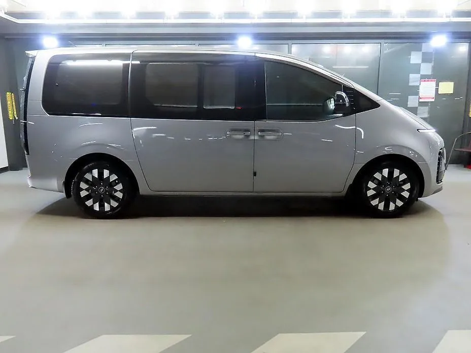 Hyundai Staria — фото 2