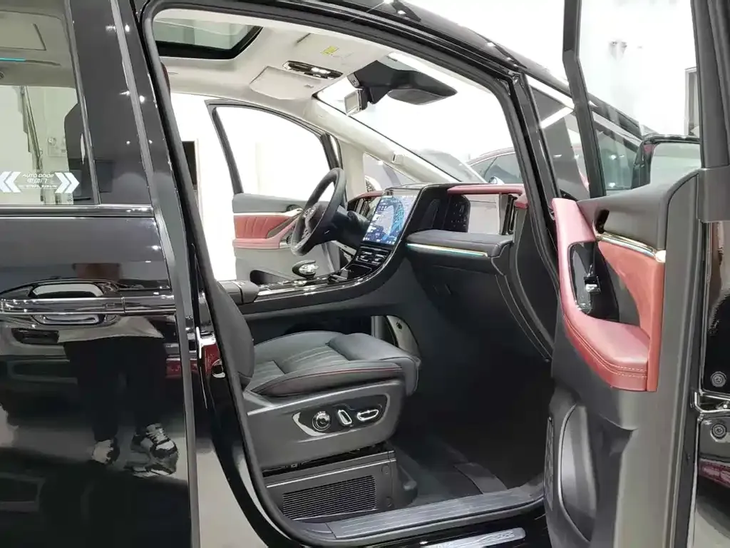GAC Motor Trumpchi E9 — фото 10