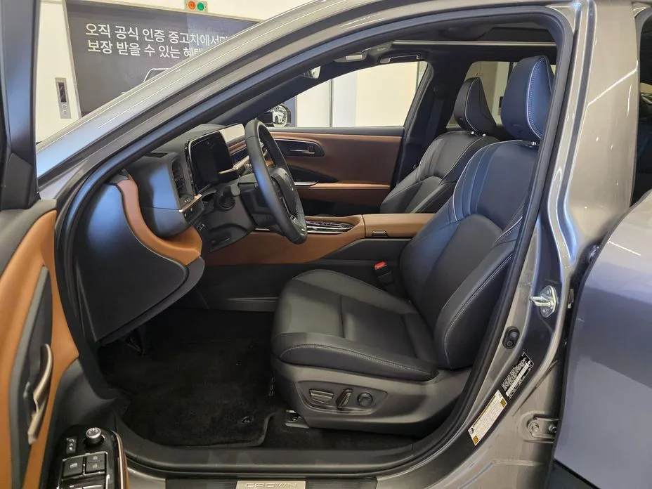 Toyota Crown — фото 10