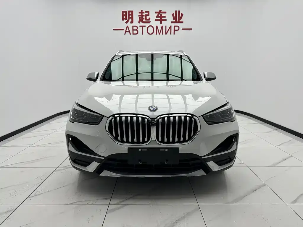 BMW X1 — фото 4