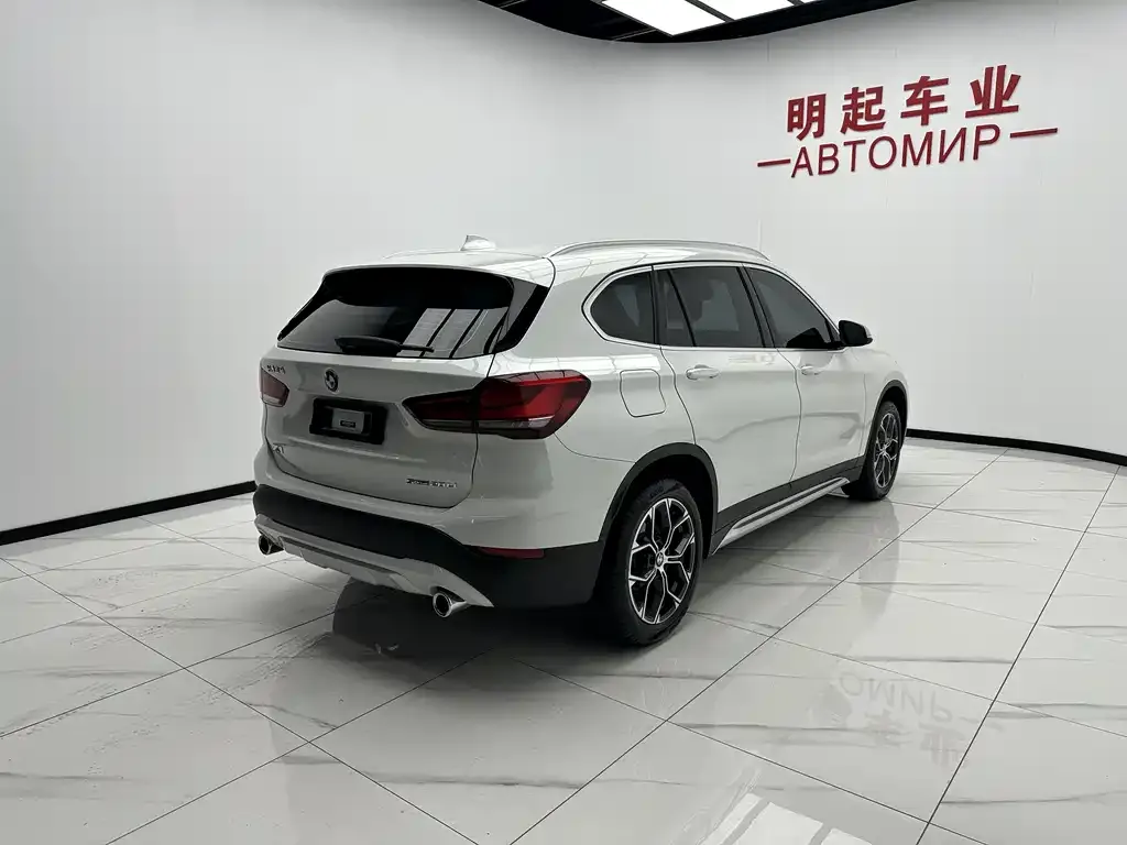 BMW X1 — фото 10
