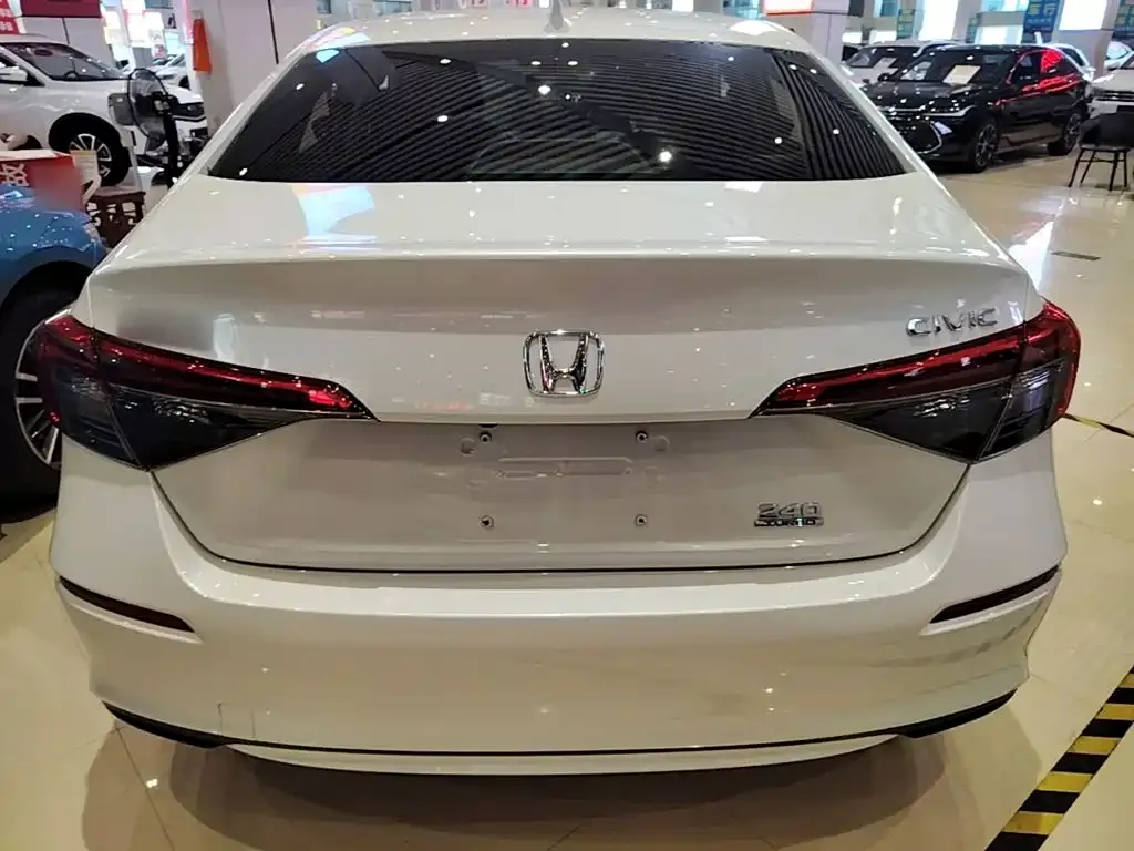 Honda Civic — фото 5