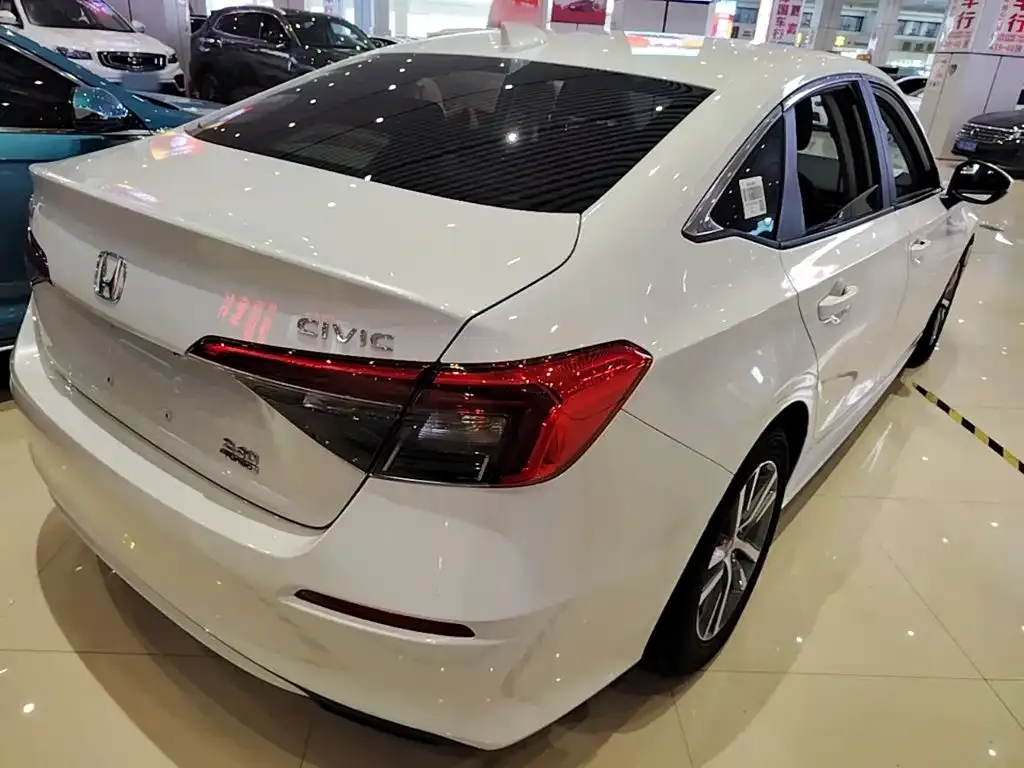 Honda Civic — фото 3