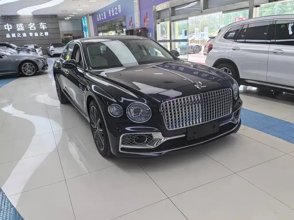 Bentley Flying Spur — фото 8