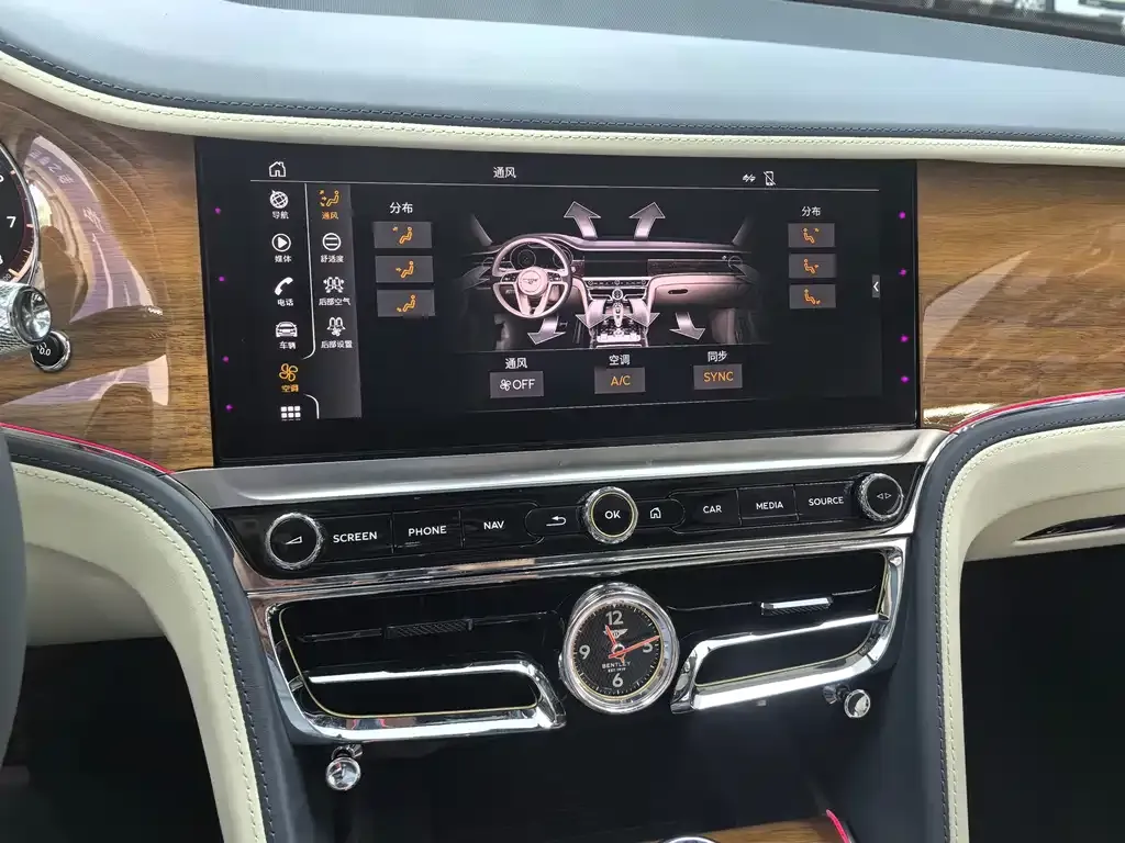 Bentley Flying Spur — фото 9