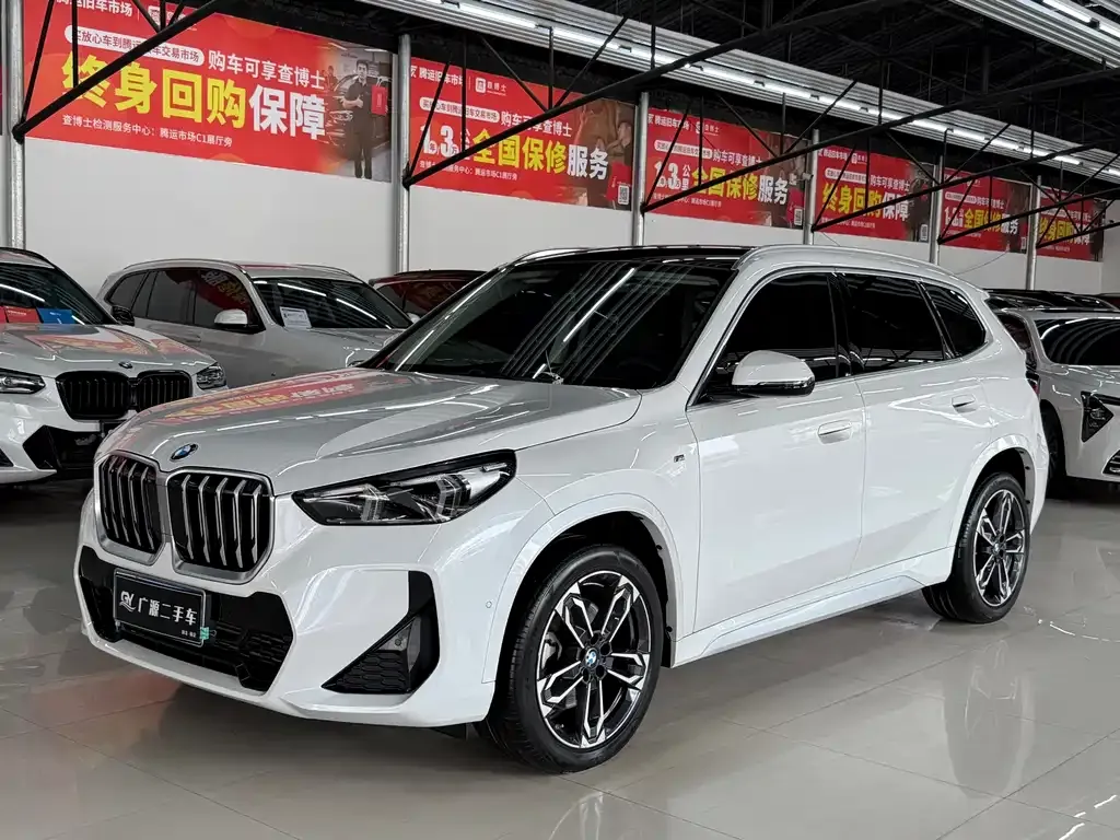 BMW X1 — фото 1