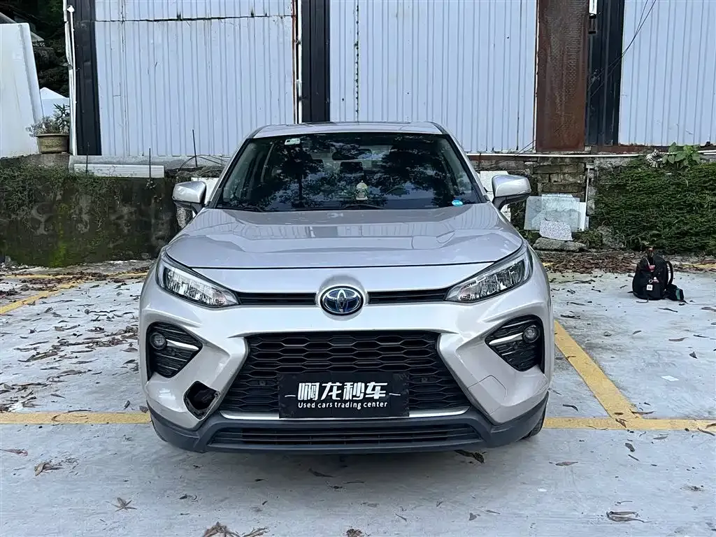 Toyota Wildlander — фото 8