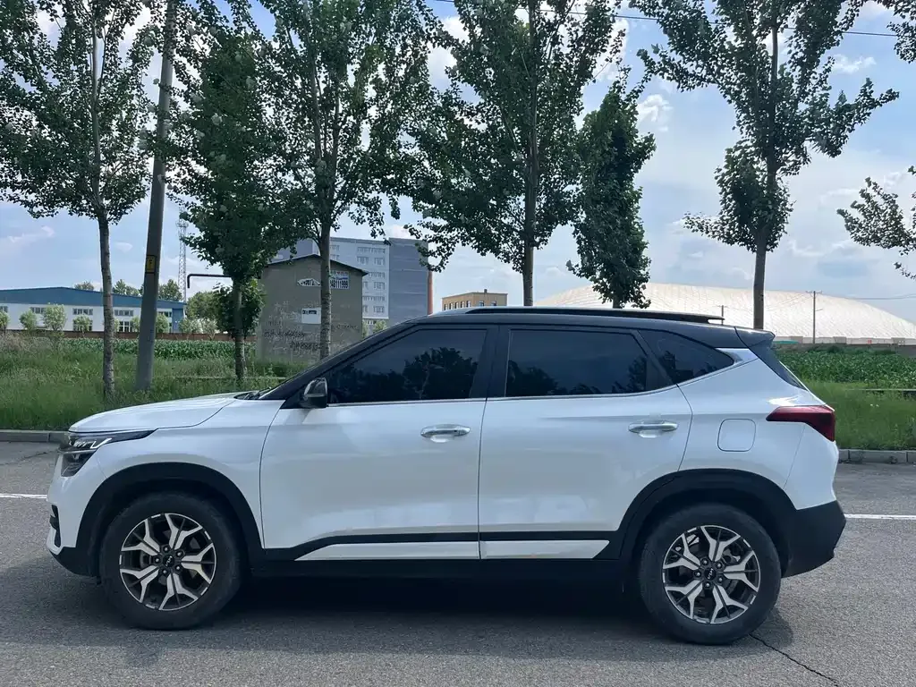 Kia KX3 2022 из CN, фото 9