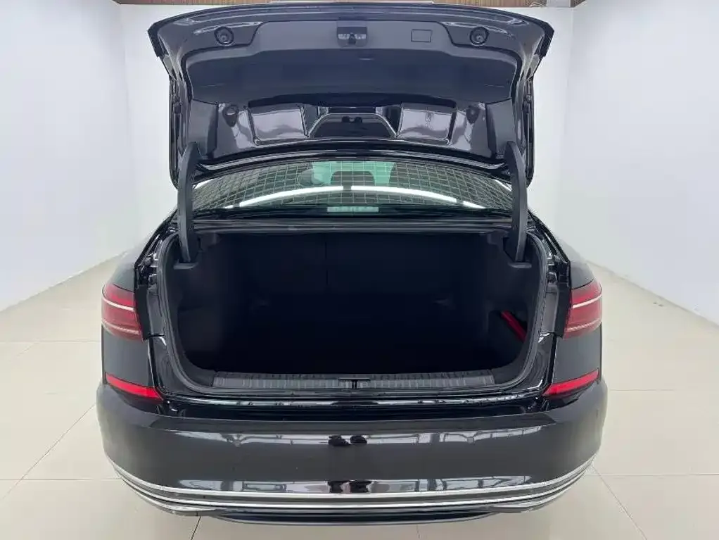 Volkswagen Passat — фото 3