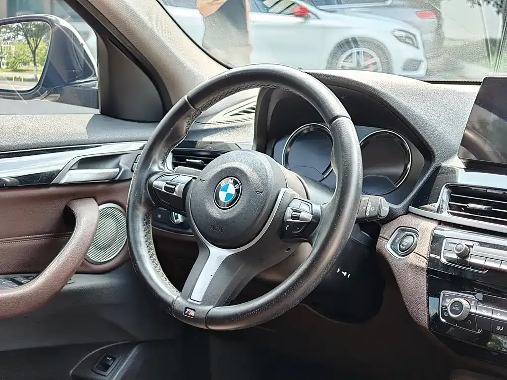 BMW X2 — фото 5