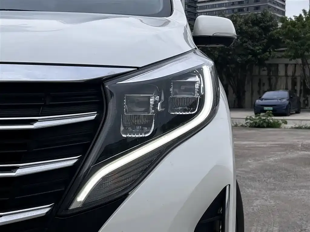GAC Motor Trumpchi M8 — фото 10