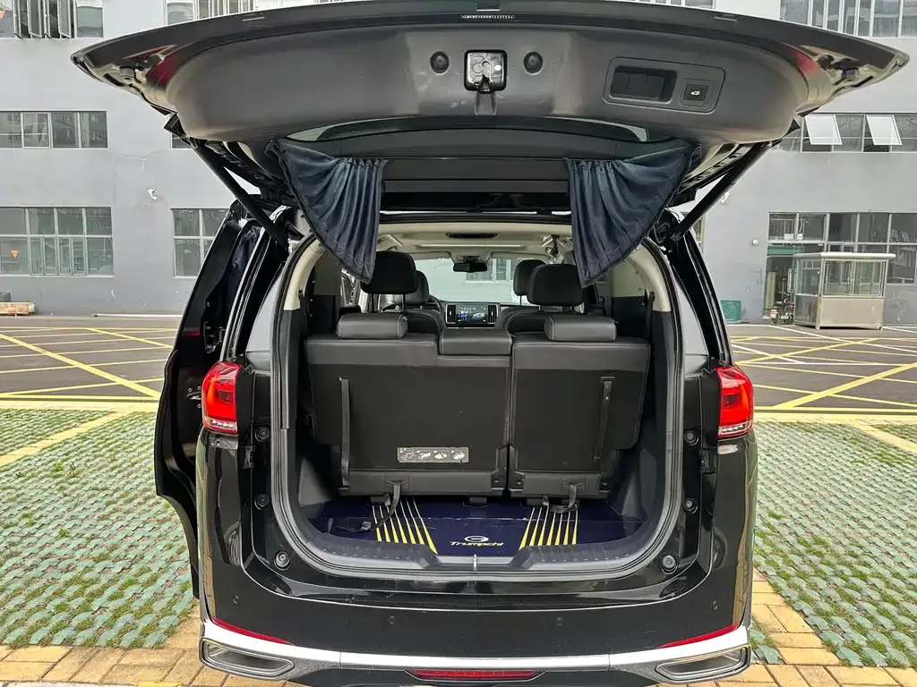 GAC Motor Trumpchi M8 — фото 10