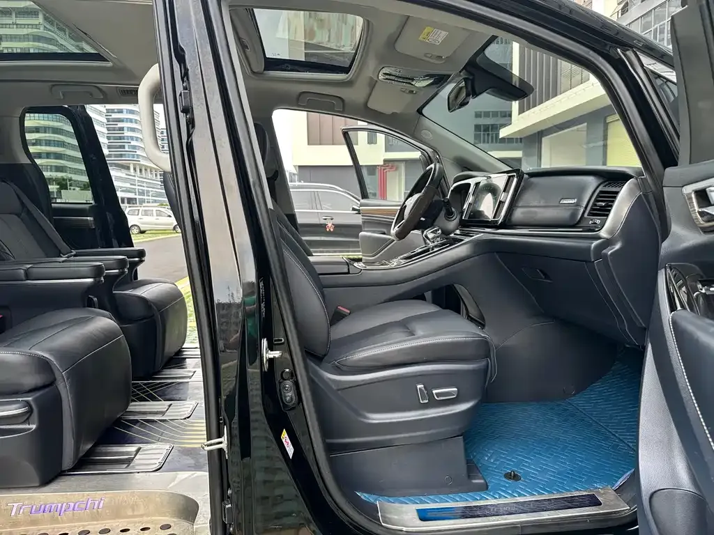 GAC Motor Trumpchi M8 — фото 2