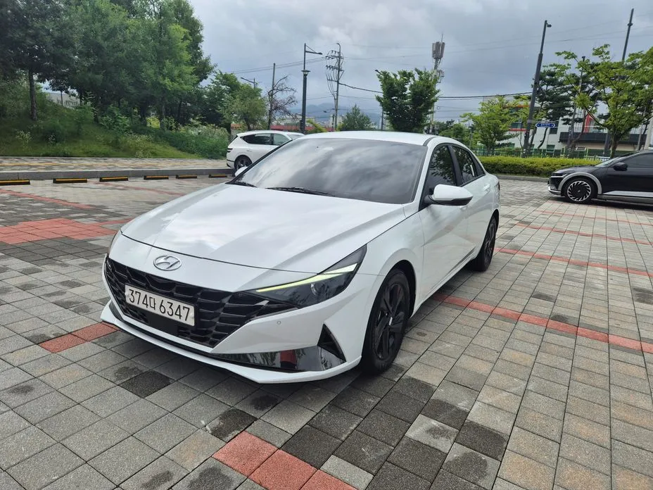 Hyundai AVANTE — фото 1
