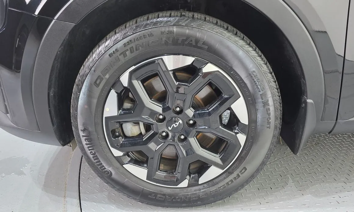 Kia Sorento — фото 9