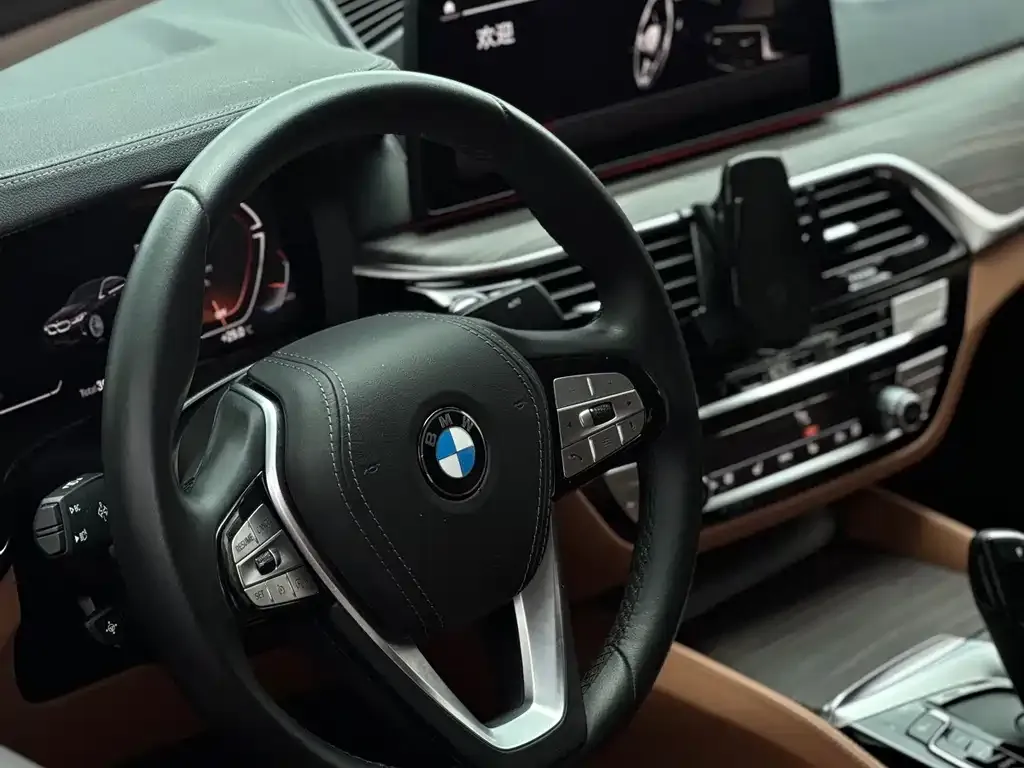 BMW 6 Series GT — фото 2