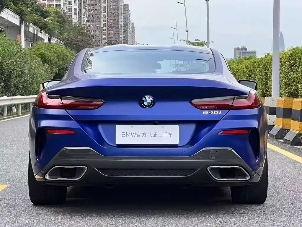 BMW 8 Series — фото 3