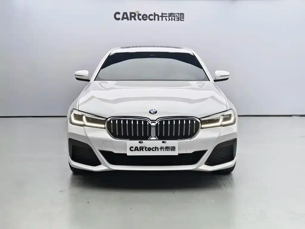 BMW 5 Series — фото 3