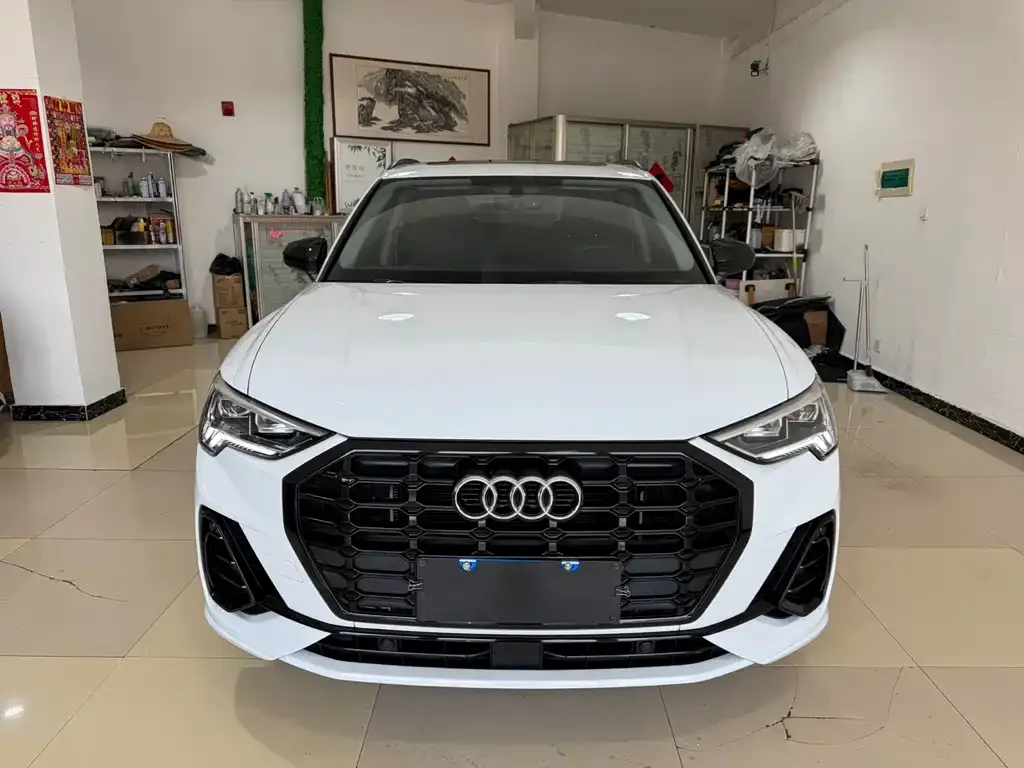 Audi Q3 — фото 10