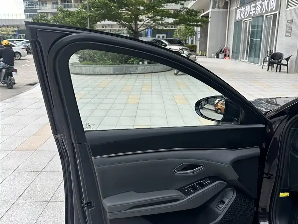 BYD Qin L 2024 из CN, фото 9