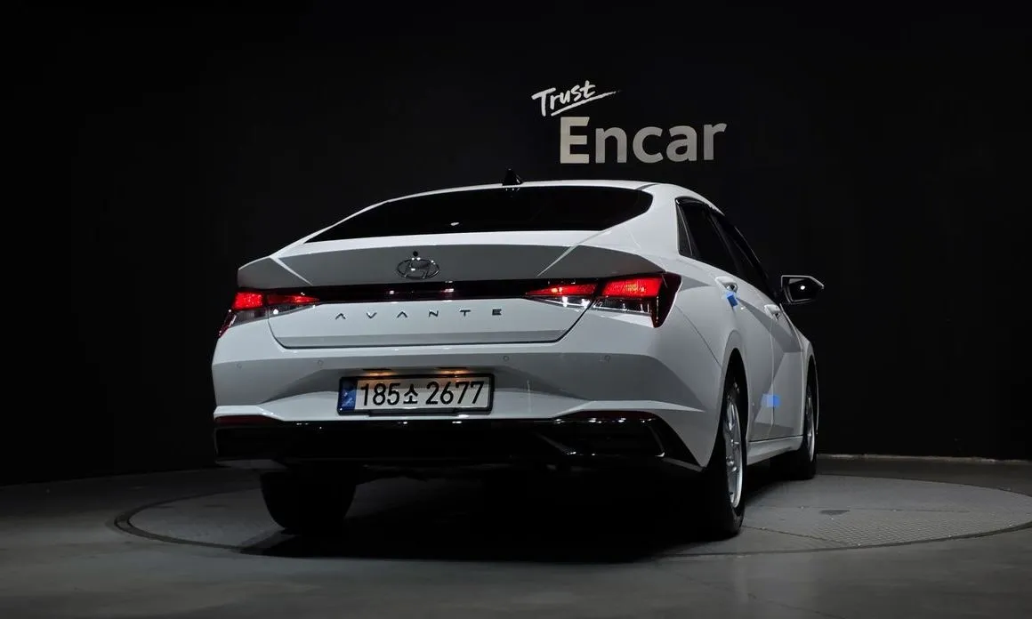 Hyundai AVANTE — фото 2