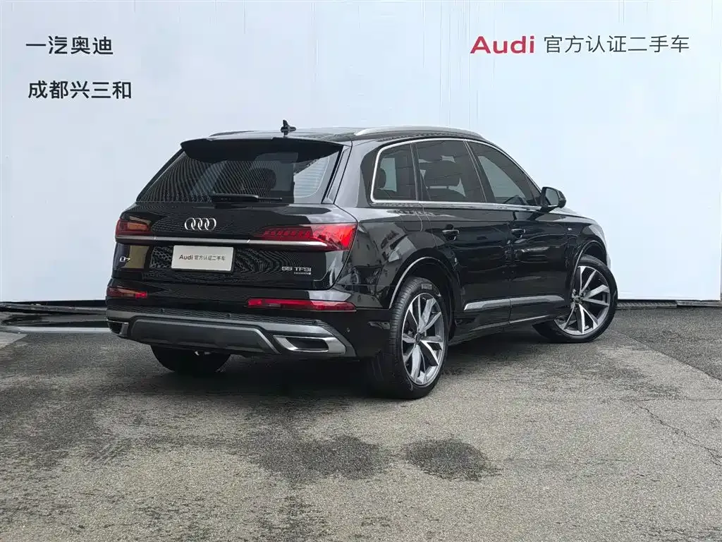 Audi Q7 — фото 5