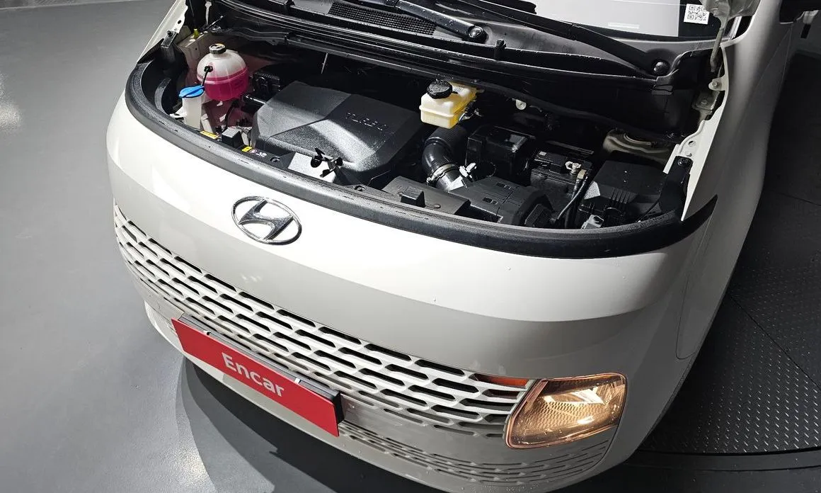 Hyundai Staria — фото 2