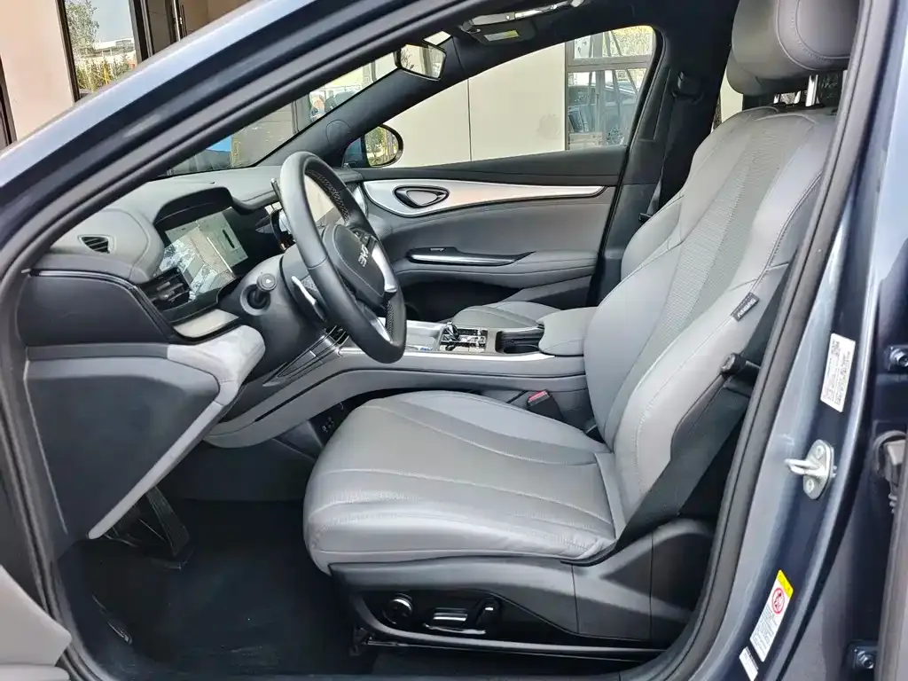 BYD Seal 07 DM-i — фото 2