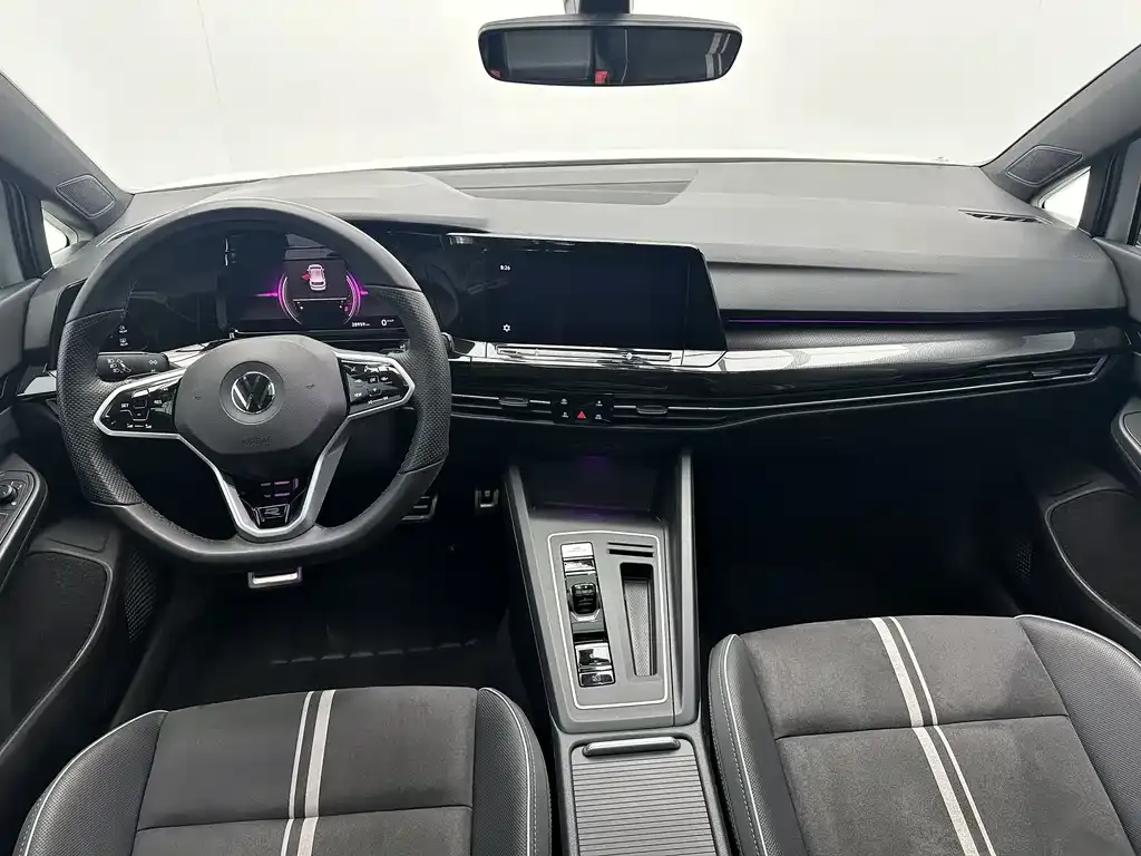Volkswagen Golf 2022 из CN, фото 9