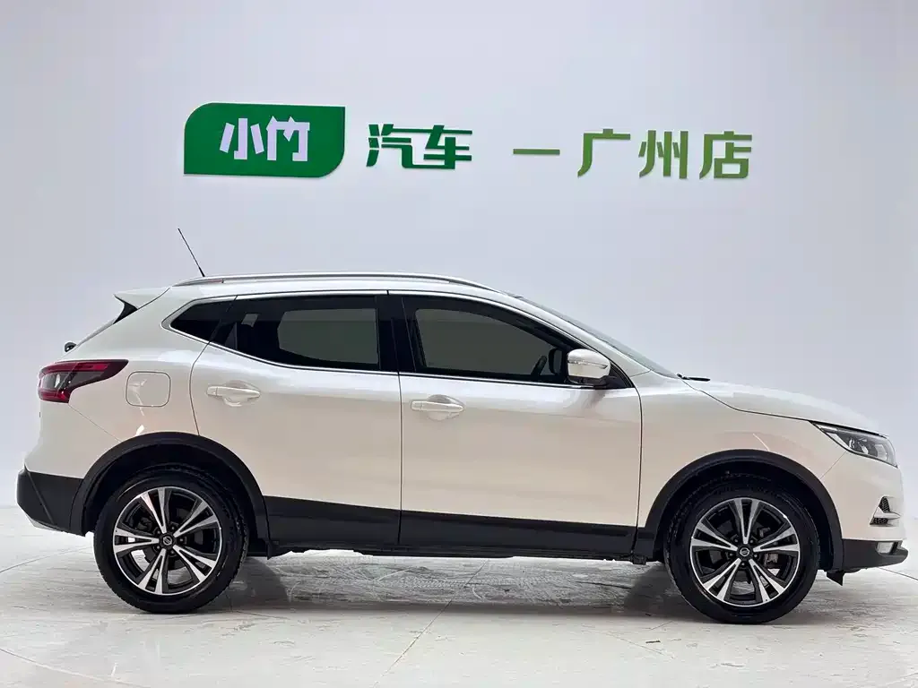 Nissan Qashqai — фото 9