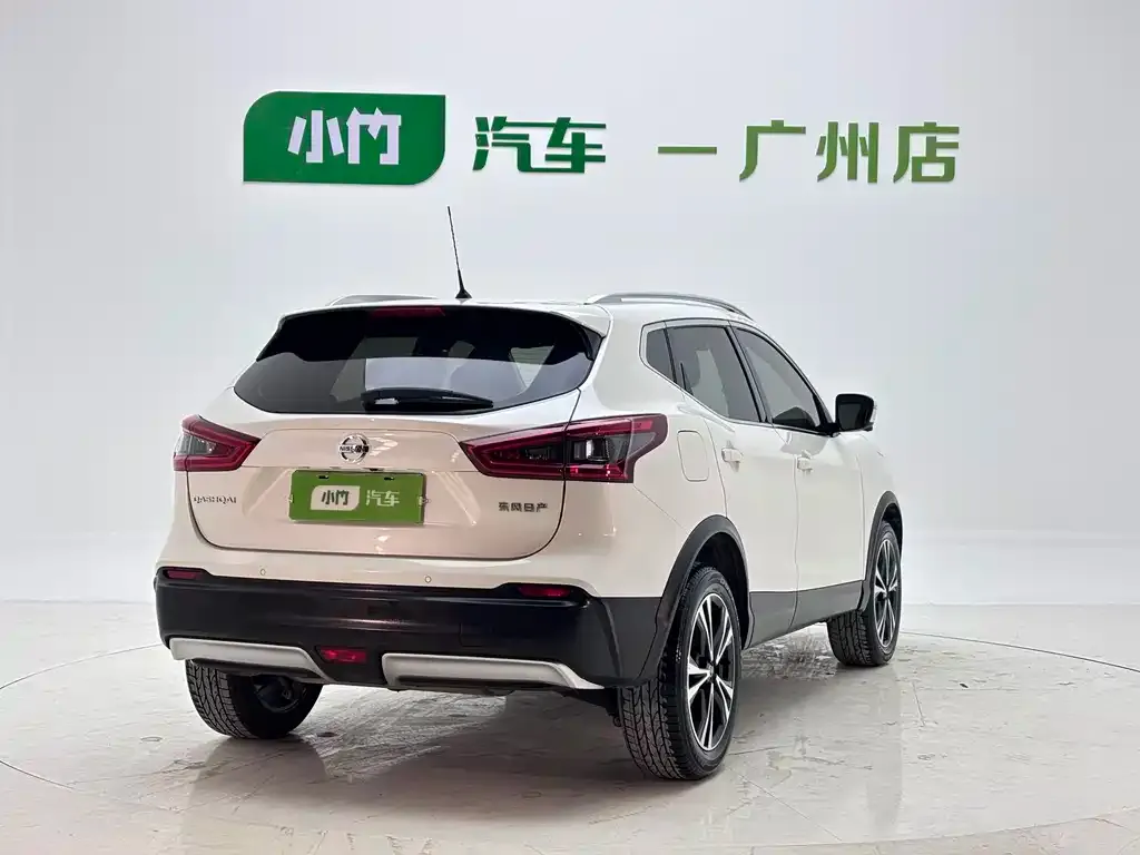 Nissan Qashqai — фото 2