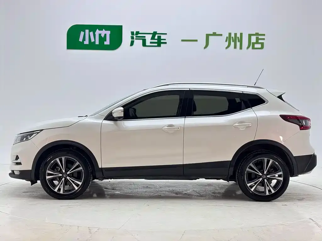 Nissan Qashqai — фото 4