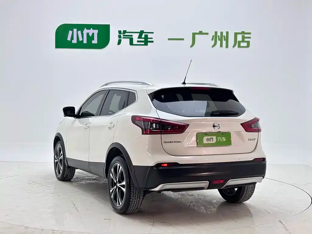 Nissan Qashqai — фото 7