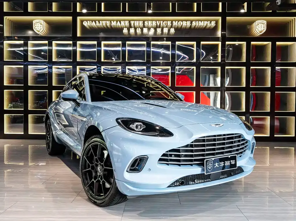Aston Martin DBX — фото 6
