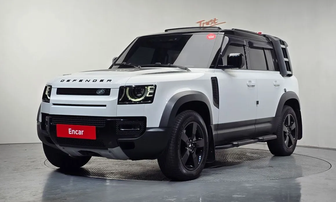 Land Rover Defender — фото 1