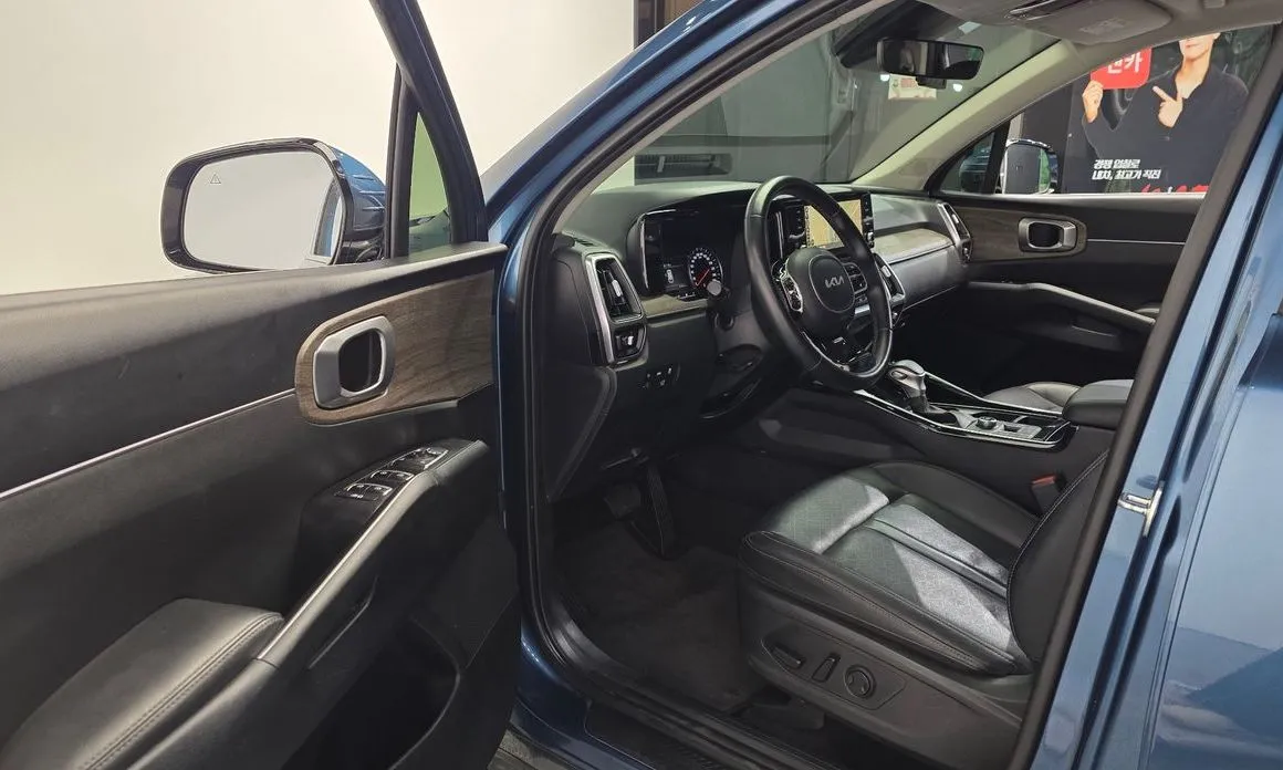 Kia Sorento — фото 6