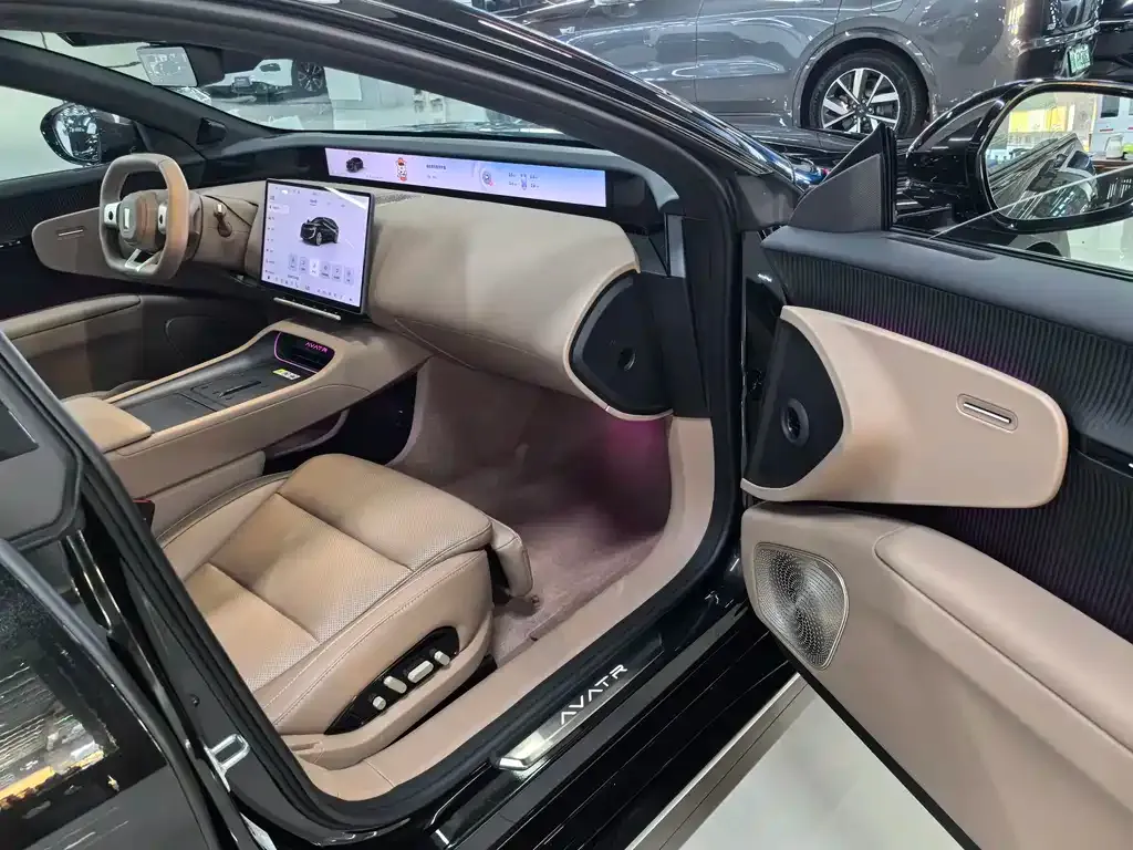 Avatr 12 — фото 2