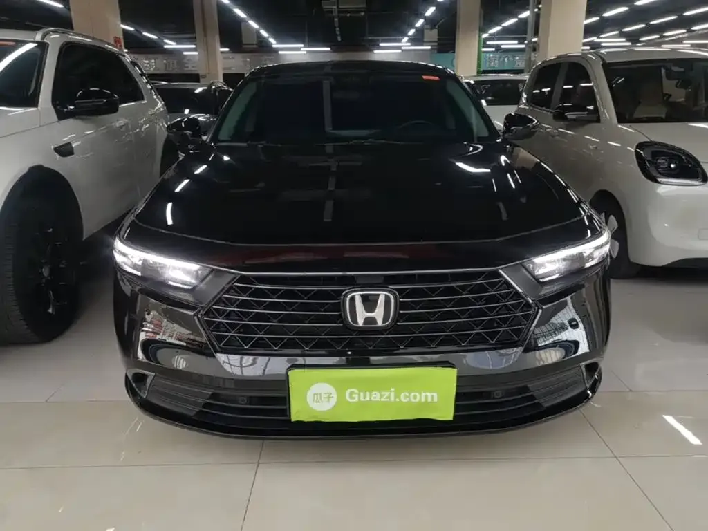 Honda Accord — фото 10