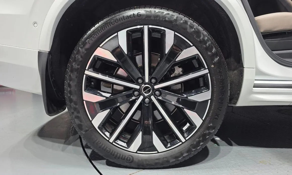 Volvo XC90 2026 из KR, фото 2