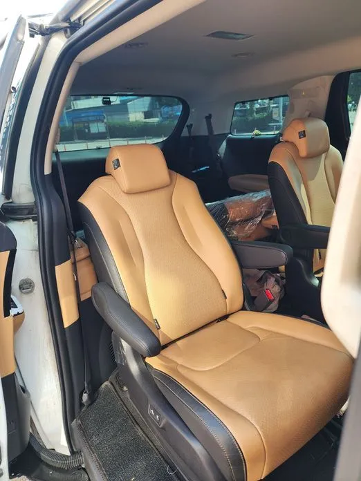 Kia Carnival — фото 10