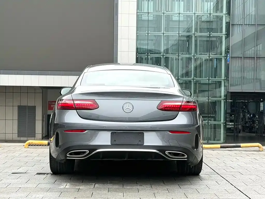Mercedes-Benz E-Class (Import) — фото 5