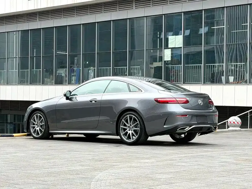 Mercedes-Benz E-Class (Import) — фото 6